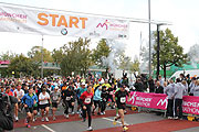 Start des München Marathon 2011, Gruppe B (Foto: Martin Schmitz)